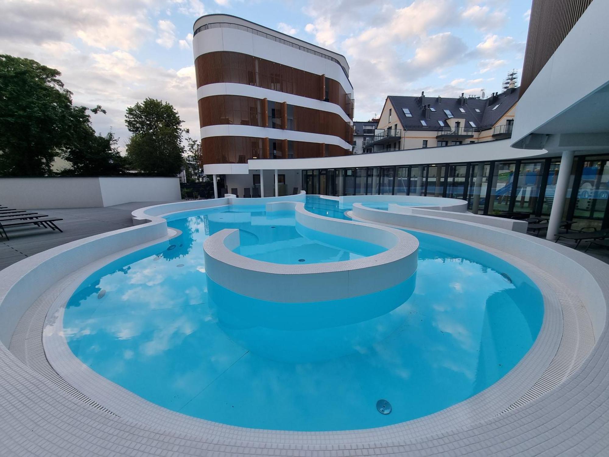 Baltic Waves Resort Baseny Bawialnia Silownia Garaz W Cenie Мендзыздрое Экстерьер фото