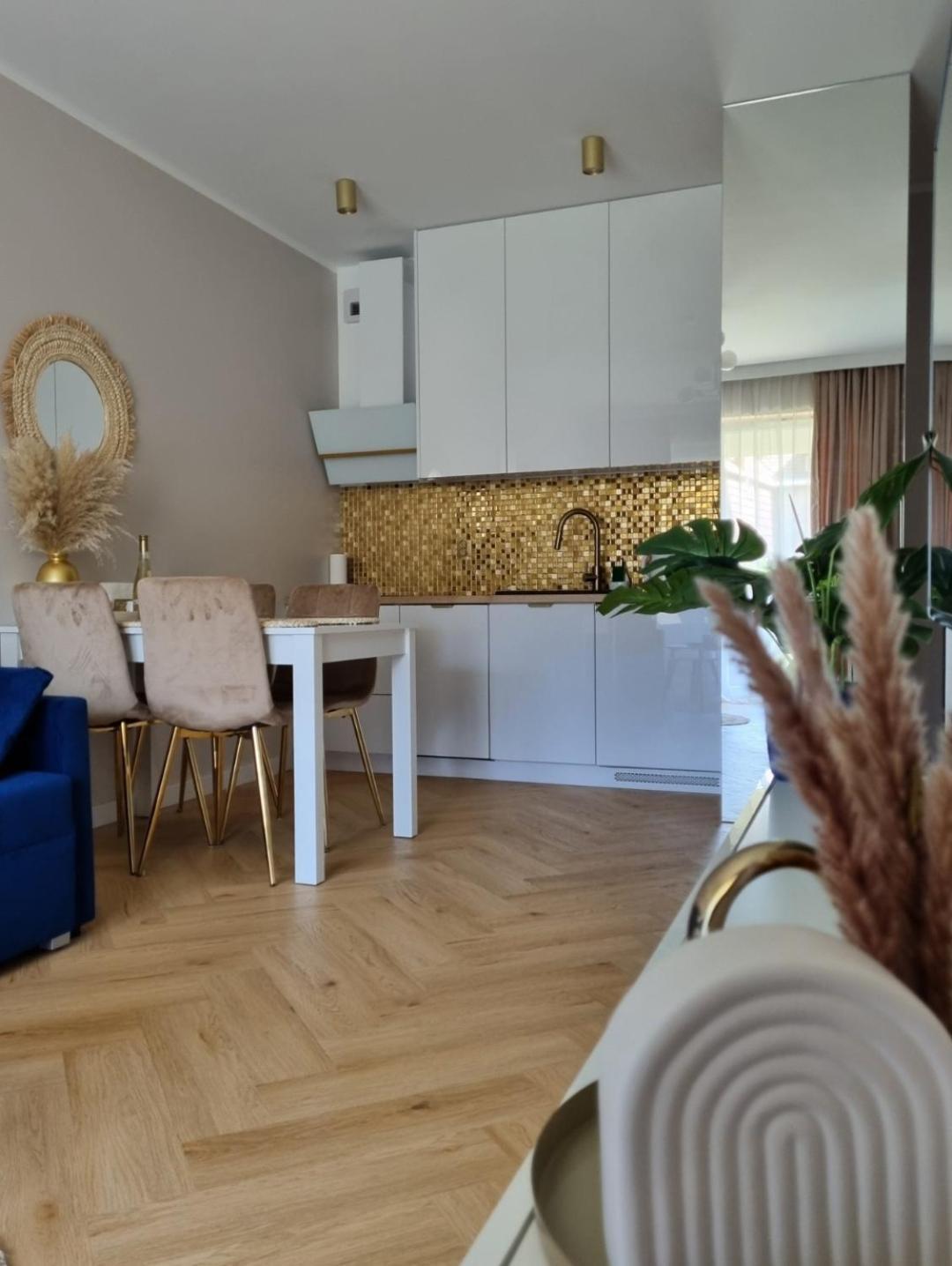 Baltic Waves Resort Baseny Bawialnia Silownia Garaz W Cenie Мендзыздрое Экстерьер фото